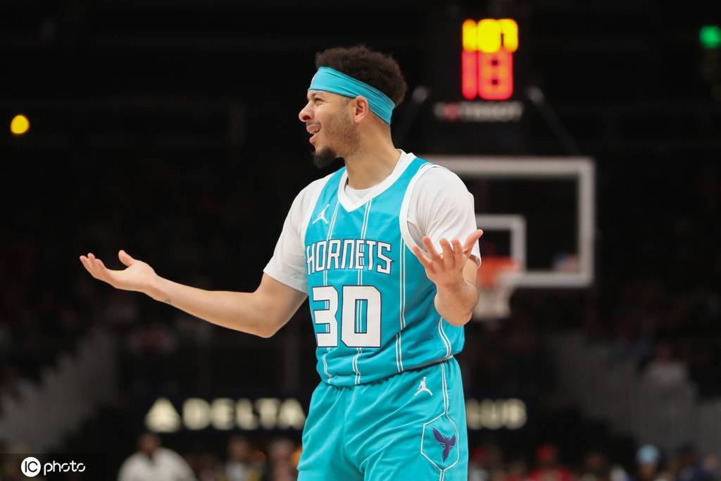 兄弟篮球！Shams：赛斯-库里一年合同加盟勇士